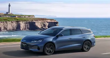 BYD SEAL 6 DM-i Touring: Ny plug-in hybrid stationcar afsløret