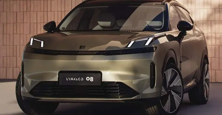 Lynk & CO 08
