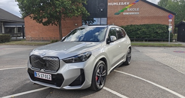 BMW iX1 eDrive20 test: Pris, rækkevidde og køreegenskaber