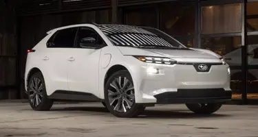 Ny Subaru Solterra hurtigere opladning og bedre rækkevidde 2026