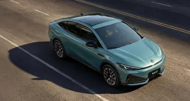 Volkswagen lancerer billig elbil med Xpeng-teknologi – større end Tesla Model 3